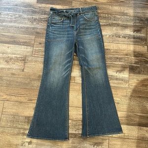 American Eagle Highest Rise Flare Blue Jeans. Size 12 Short.